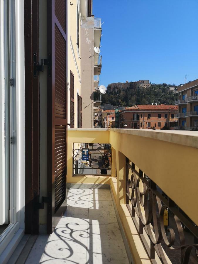 Vittoria Home 44 Terracina Exterior foto